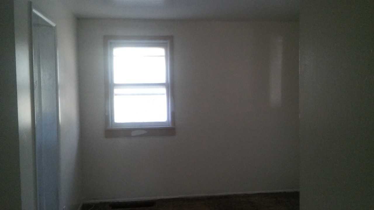 262 5Th Ave N - Photo 3 of 7