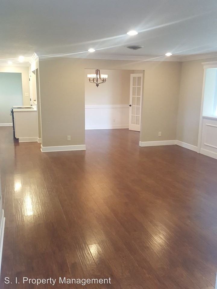 168 Scotty Dr - Photo 3 of 13