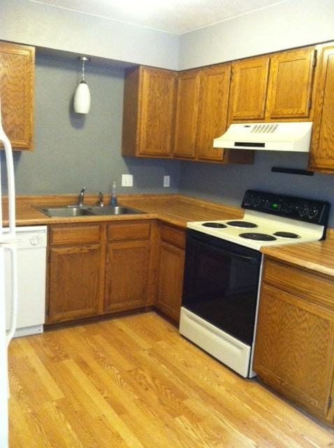 2241 W Hillside Ave - Photo 2 of 8