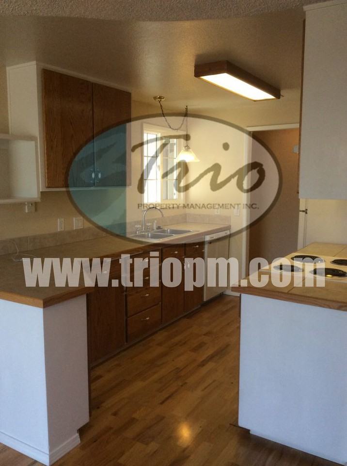 5635 D St - Photo 2 of 6