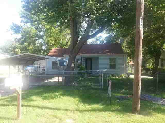 1822 E 23rd St N - Photo 2 of 2