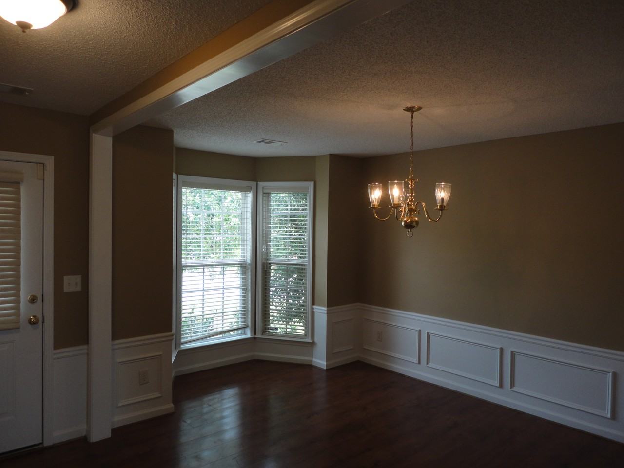 155 Lembeth Ct - Photo 2 of 18