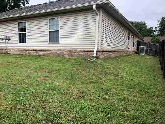 2523 S 28th St - Photo 3 of 22