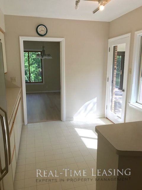 9629 Rich Valley Boulevard - Photo 3 of 34