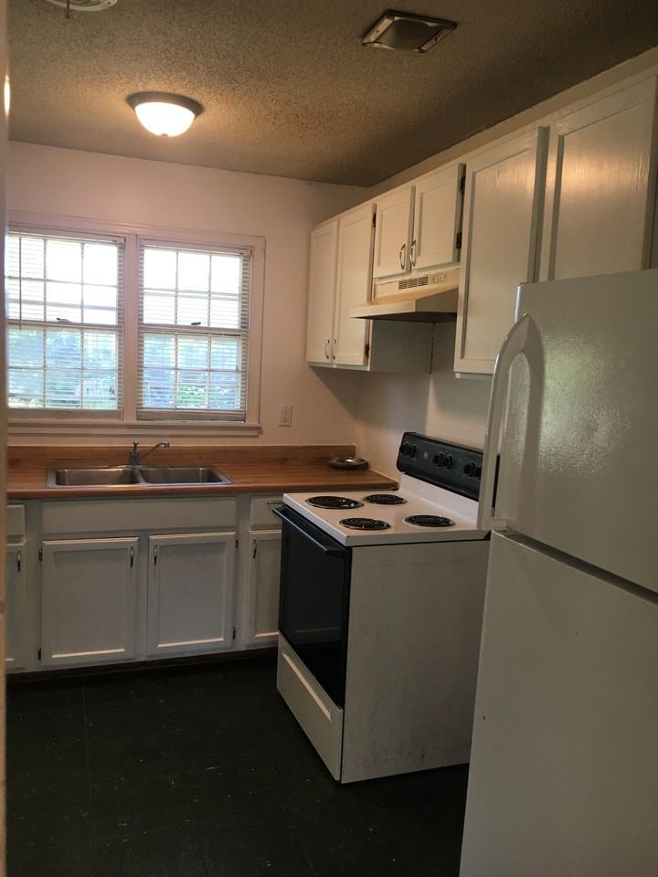 206 East 4th Street #206 - Photo 3 of 10