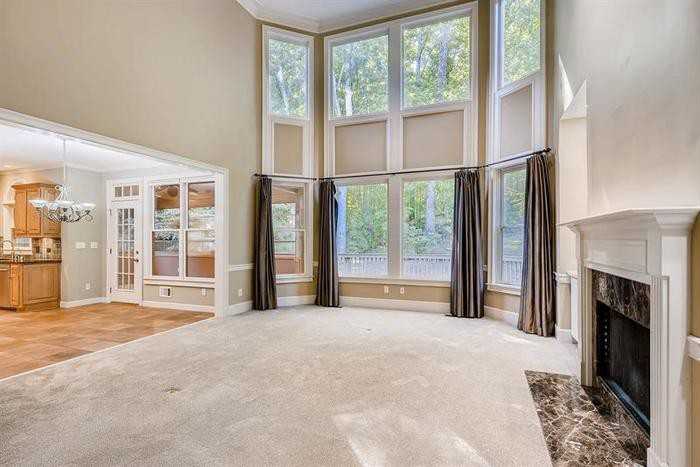 241 Cedarhurst Dr - Photo 2 of 17