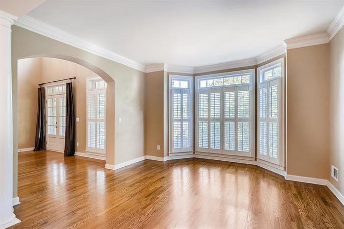 241 Cedarhurst Dr - Photo 3 of 17