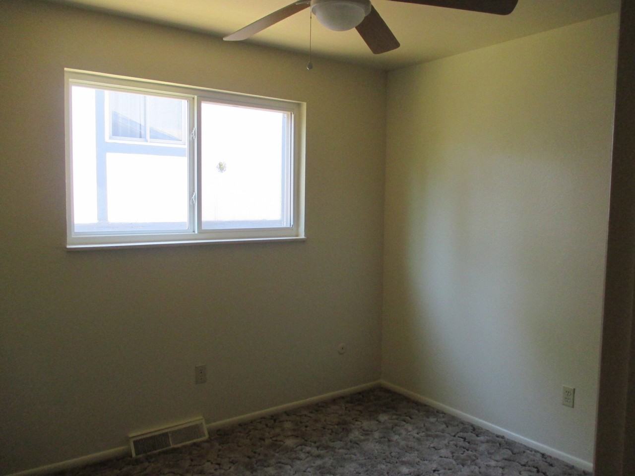 1420 Youngfield St - Photo 3 of 10