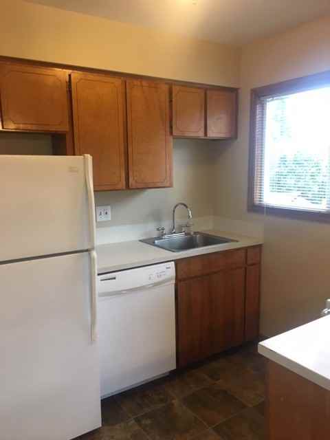 2213 Ne 46th Ave - Photo 3 of 10