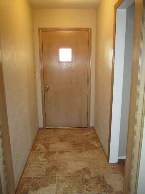 5621 Northwest 60th Street - Photo 2 of 16