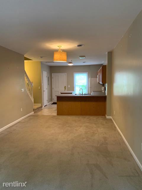 510 St Mary St - Photo 3 of 30