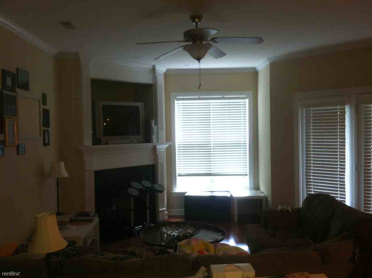 3011 Barrymore St - Photo 3 of 4