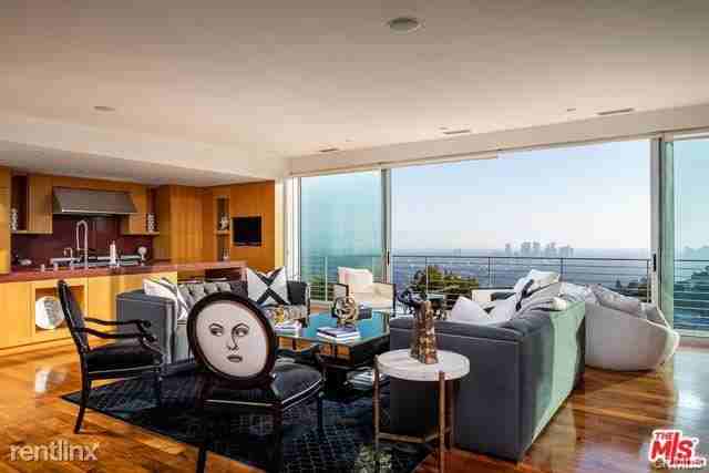 8825 Hollywood Blvd - Photo 2 of 10