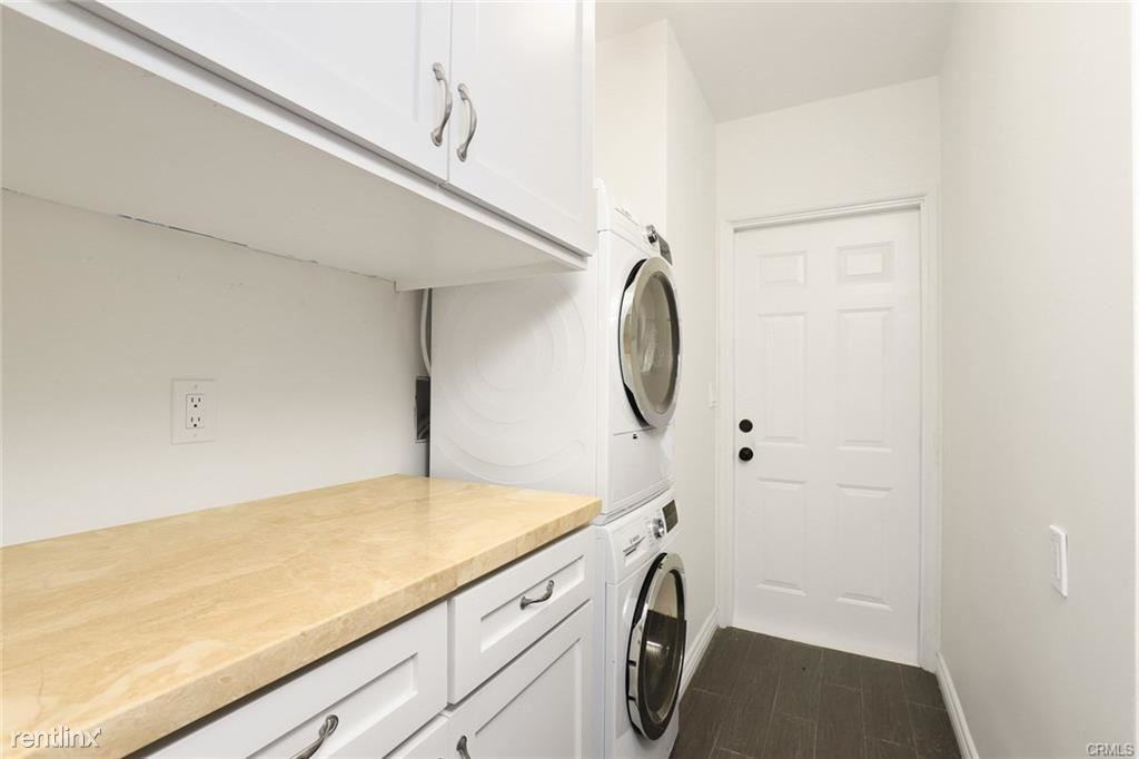 136 N Hamel Dr - Photo 2 of 11