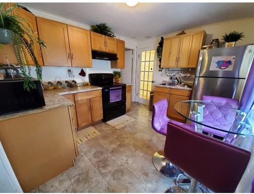 362 E State St - Photo 2 of 5