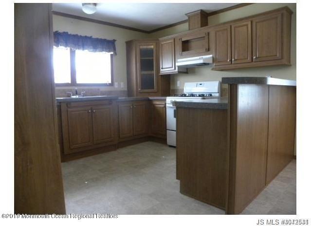 24 Maple Tree Court - Photo 2 of 14