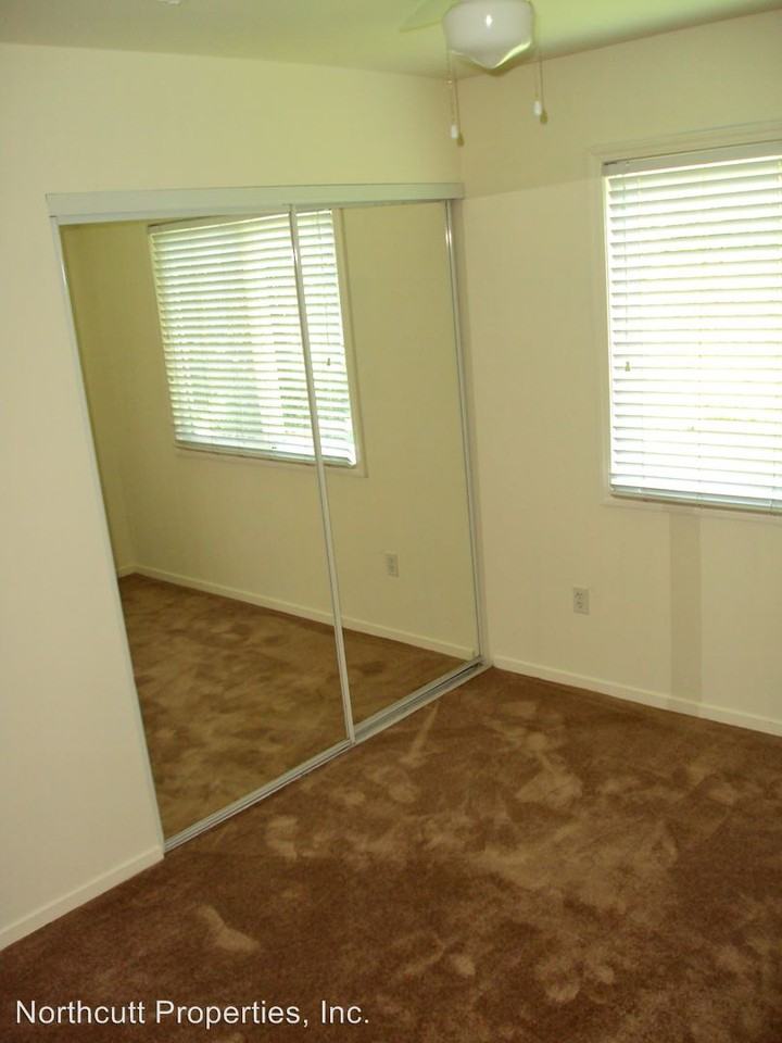 4921 Diane Pl - Photo 2 of 11