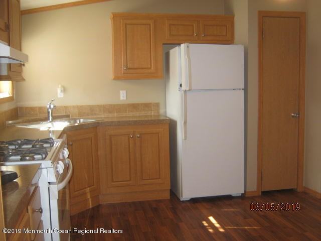 5 Maple Tree Court - Photo 3 of 10