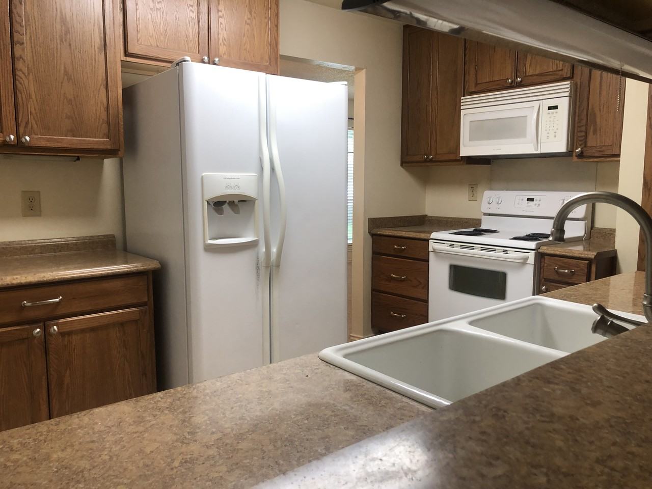 14122 Old Bond St - Photo 3 of 9