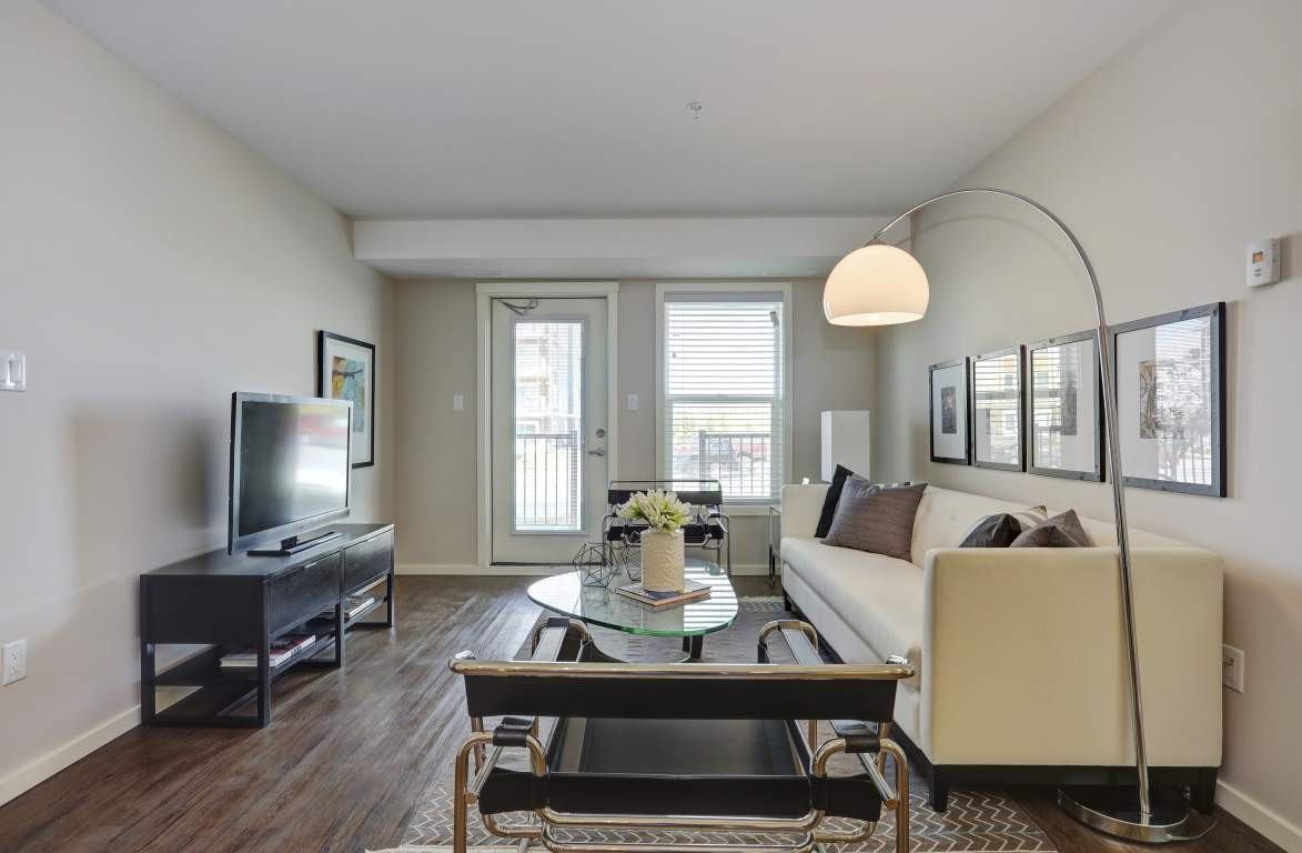 355 Skyview Ranch Dr - Photo 2 of 9