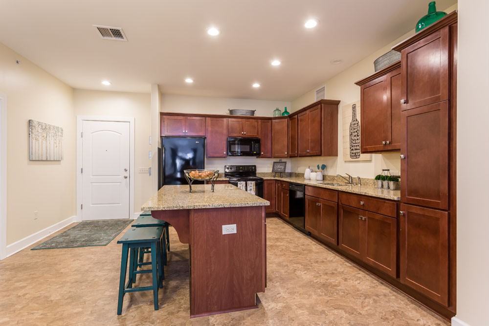 Gateway Landing on the Canal - Photo 2 of 32