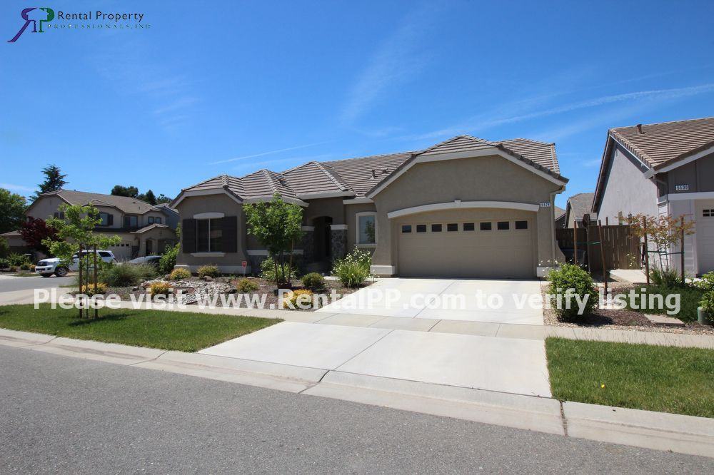 5524 Summer Land Dr - Photo 3 of 28