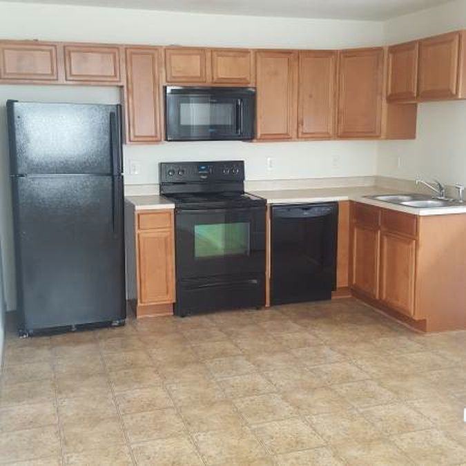 1116 Beechwood Rd - Photo 2 of 12