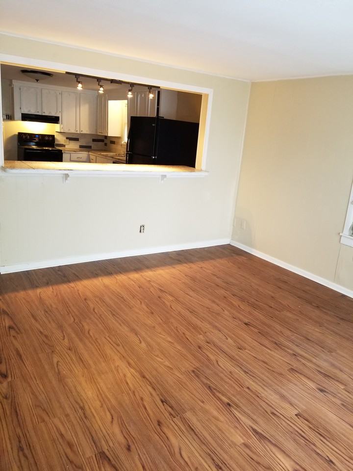 1117 East Nettie Avenue - Photo 2 of 9