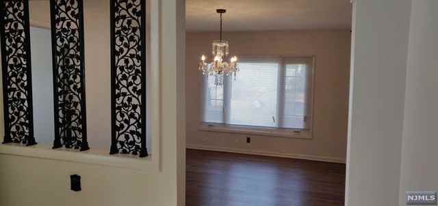 268 Leonard Ave - Photo 3 of 9