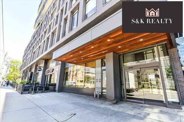 111 Bathurst Street #1521