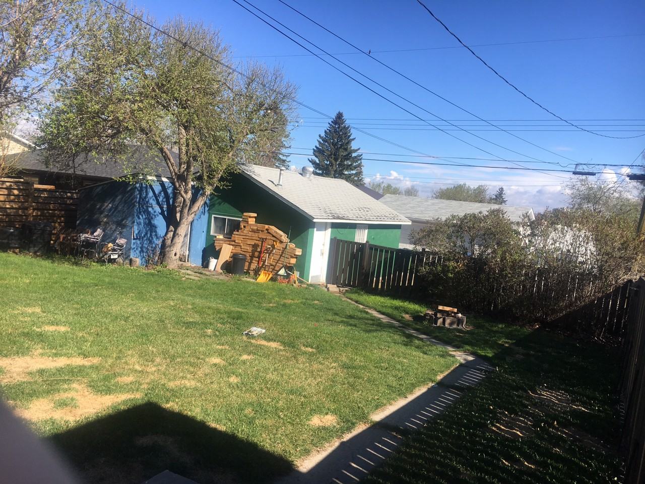 2444 30 Ave SW - Photo 2 of 8