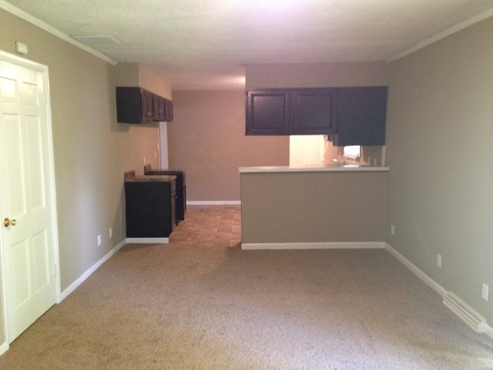 4906 S Eaton Ave - Photo 3 of 12