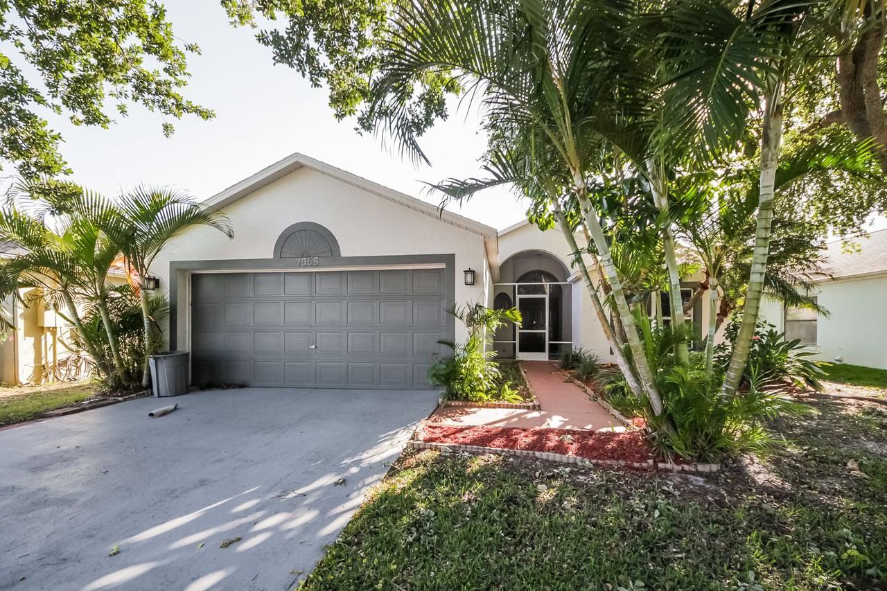 7058 Red Bay Ct - Photo 2 of 20