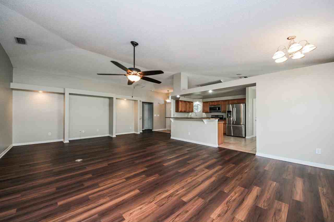 7058 Red Bay Ct - Photo 3 of 20