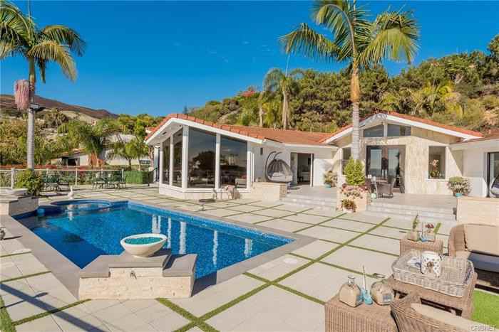 3858 Malibu Country Dr - Photo 3 of 50