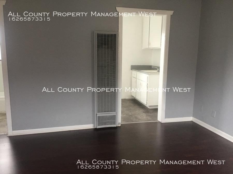 5929 1/2 S Figueroa St