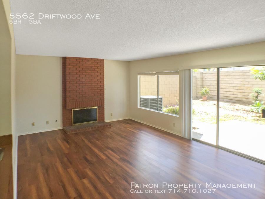 5562 Driftwood Ave - Photo 3 of 12