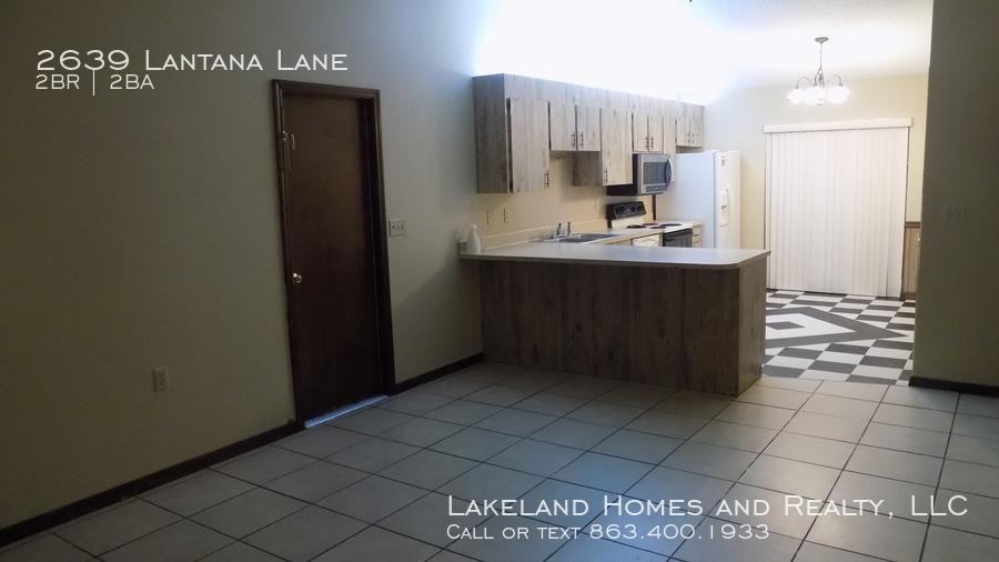 2639 Lantana Ln - Photo 3 of 13