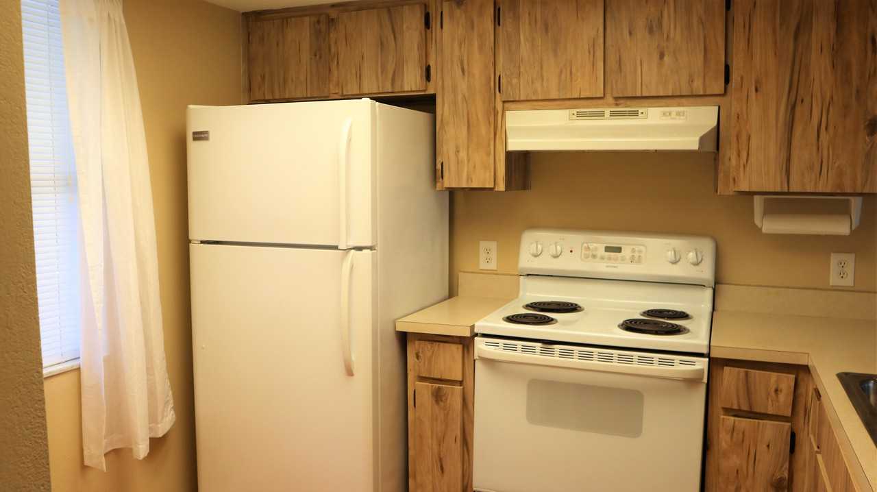 5024 Terrace Palms Cir #101 - Photo 6 of 13