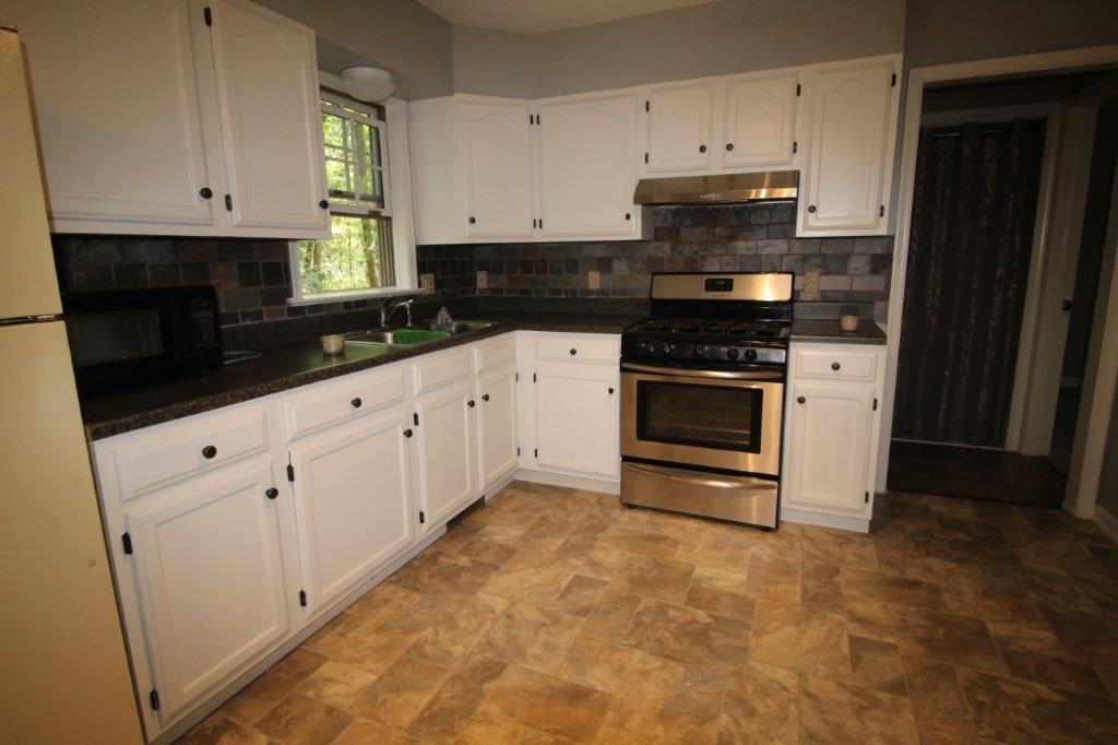 76 Mckelvey Ln - Photo 3 of 14