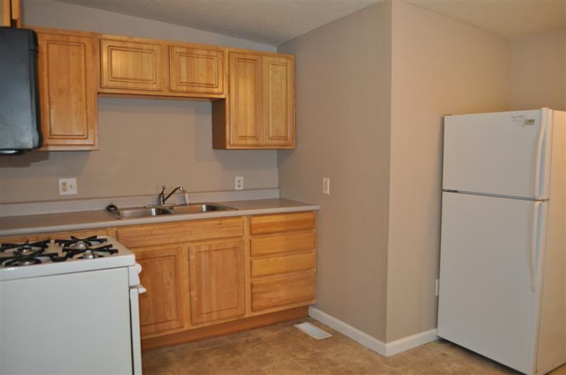 2706 Broadripple Dr - Photo 3 of 10