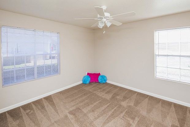 Stone Ridge North - Photo 5 of 20