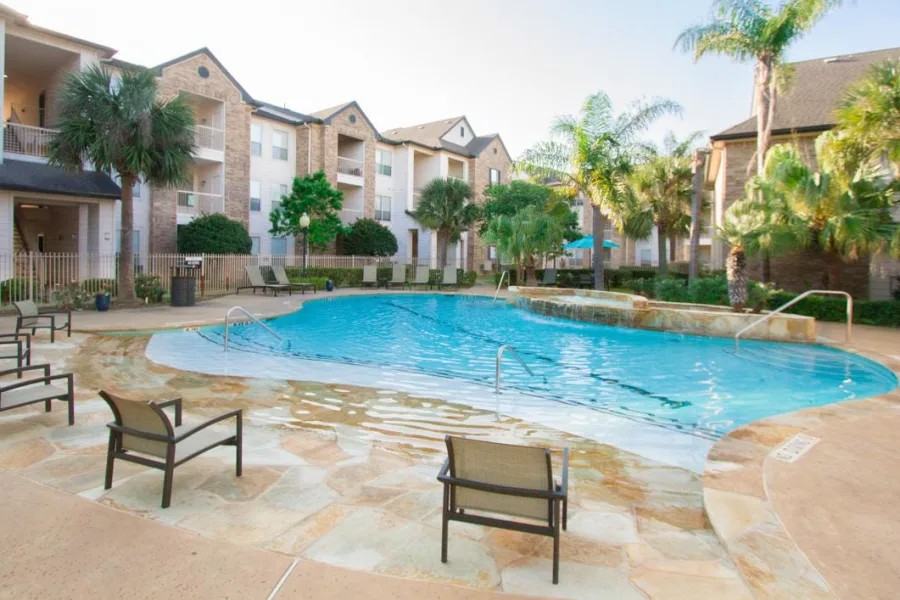 Apartments Near Texas City The Veranda for Texas City Students in Texas City, TX