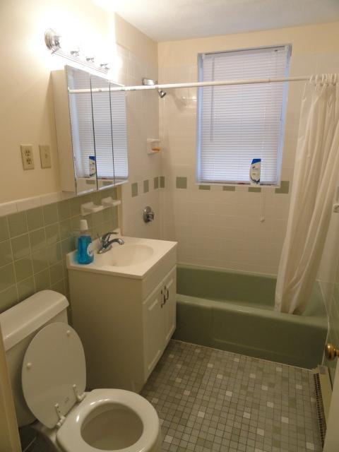 411 Highland Avenue - Photo 2 of 3