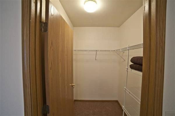 291 S. Mountin Dr. - Photo 3 of 24