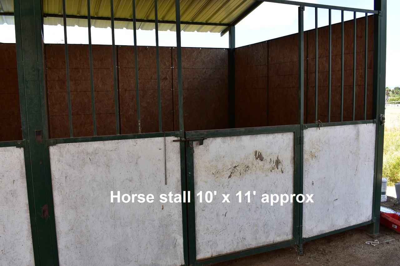 25045 Chapman Rd - Photo 3 of 11