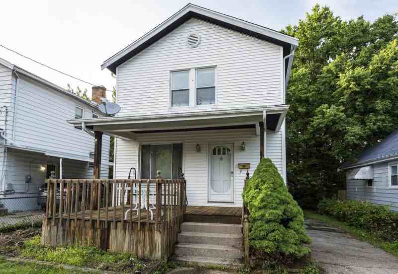 1926 Waltham Ave - Photo 2 of 17