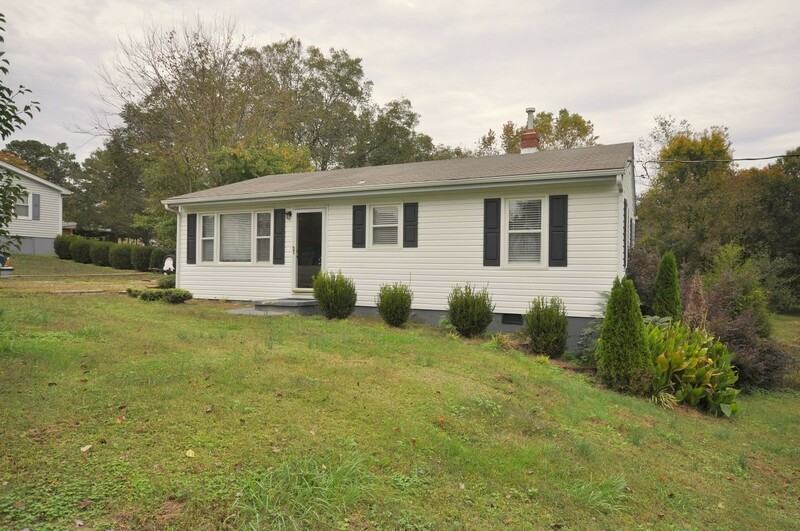 143 Spring Park Rd - Photo 2 of 29