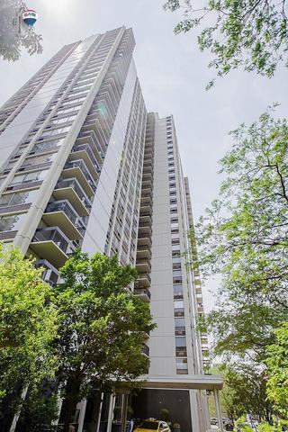 1360 N Sandburg Ter #2809