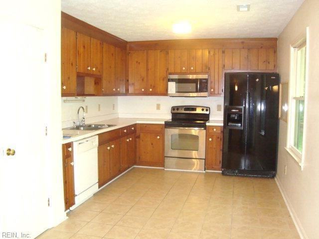 4386 Mallard Dr - Photo 3 of 9